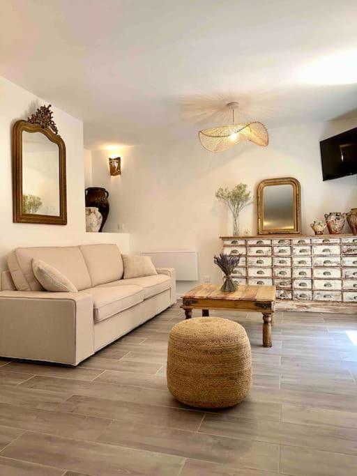 Lou Paseo : Appartement Brocante Centre Historique LʼIsle-sur-la-Sorgue Екстериор снимка