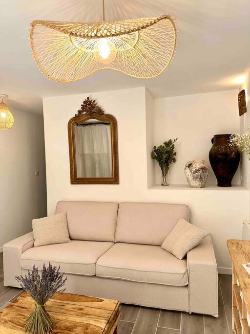 Lou Paseo : Appartement Brocante Centre Historique LʼIsle-sur-la-Sorgue Екстериор снимка
